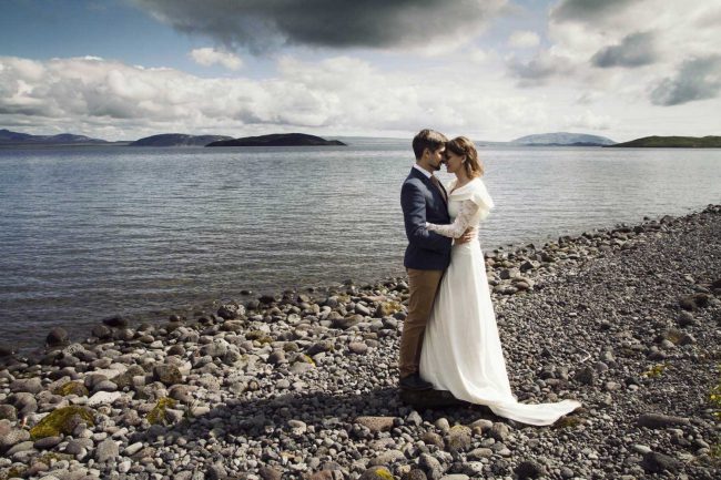 Trust and happiness of love in Iceland